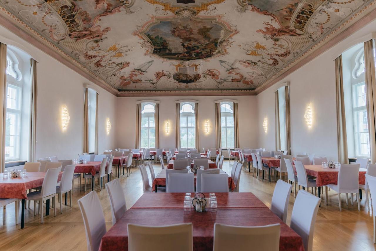 Kloster Benediktbeuern - Gaestehaus Der Salesianer Don Bosco מראה חיצוני תמונה